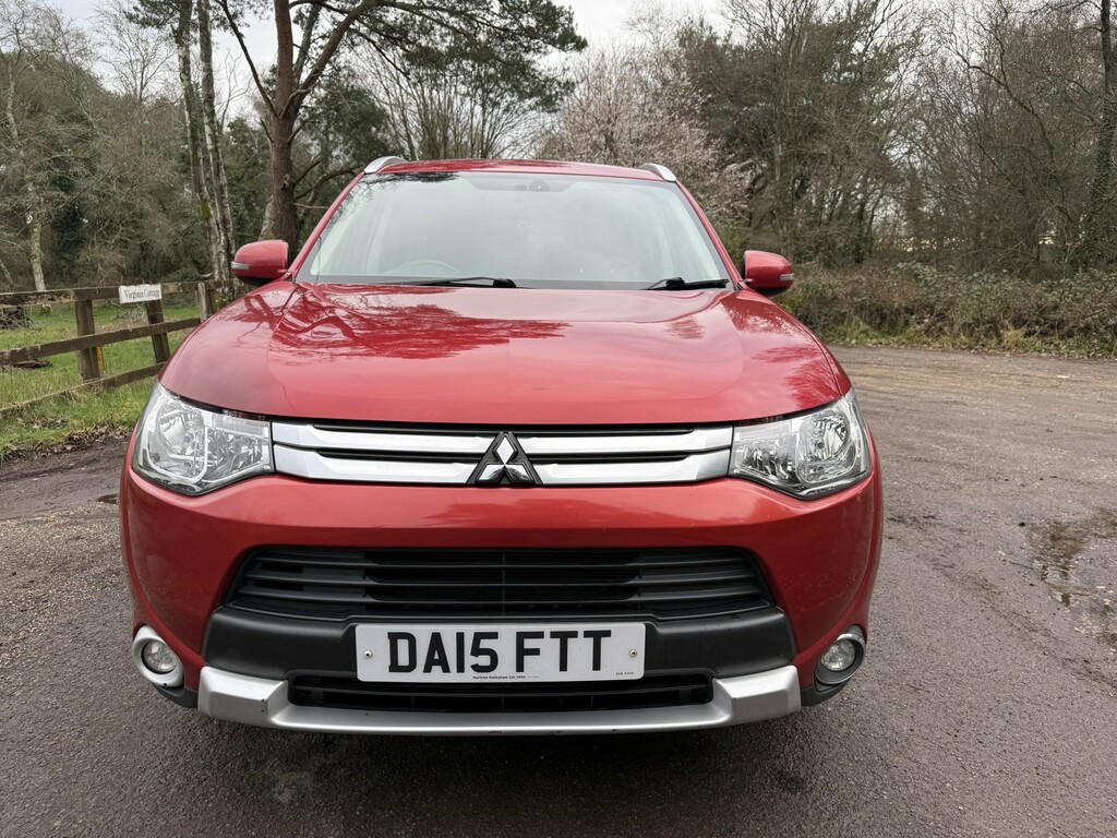 Mitsubishi Outlander 2.2 Di-d Gx3 2015 Red #2