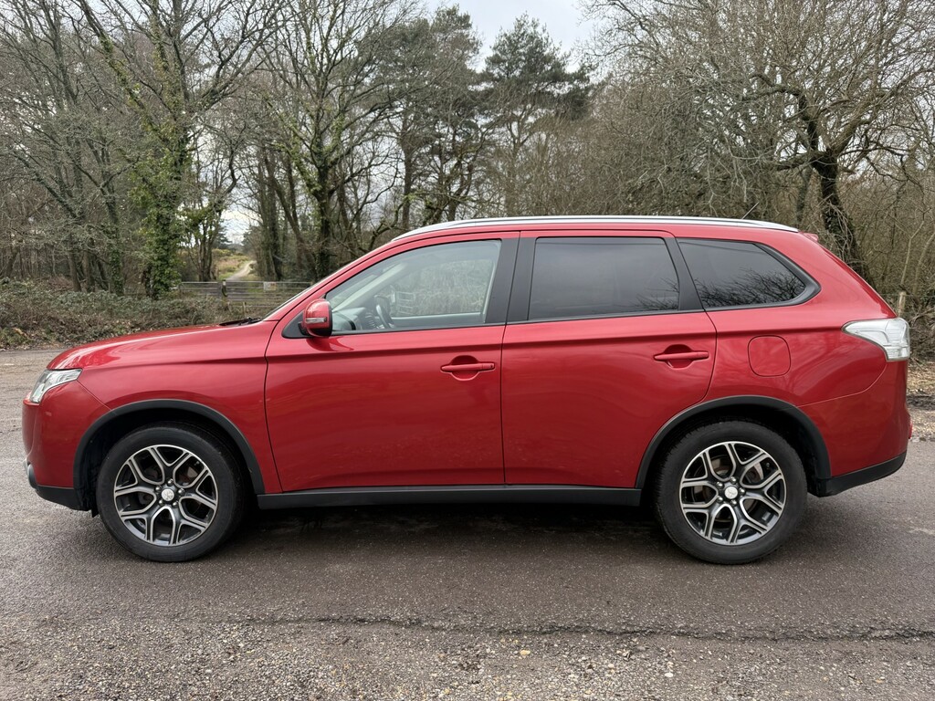 Mitsubishi Outlander 2.2 Di-d Gx3 2015 Red #5