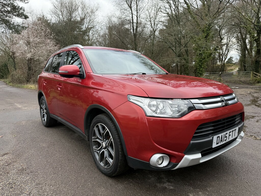 Mitsubishi Outlander 2.2 Di-d Gx3 2015 Red