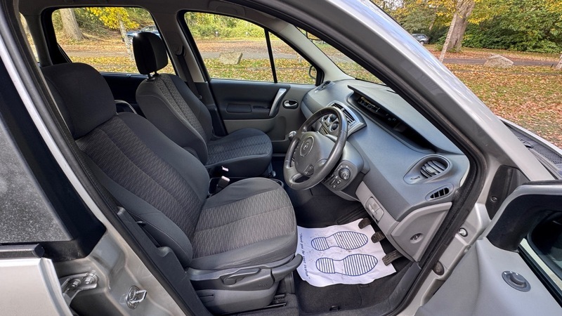 Renault Scenic Dynamique Vvt 111 Scenic Silver #3
