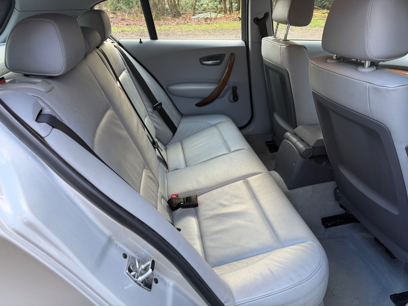 BMW 1 Series 118I Se Silver #2