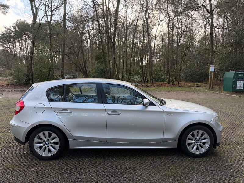 BMW 1 Series 118I Se Silver #4
