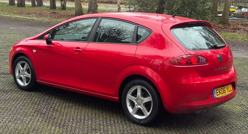 Seat Leon Fsi Reference Sport EK06YLL Red #4