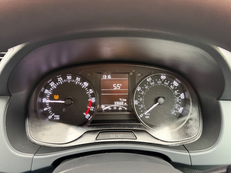 Skoda  1.5 Tsi 150Ps Se Act Dsg Hatchback Black #23