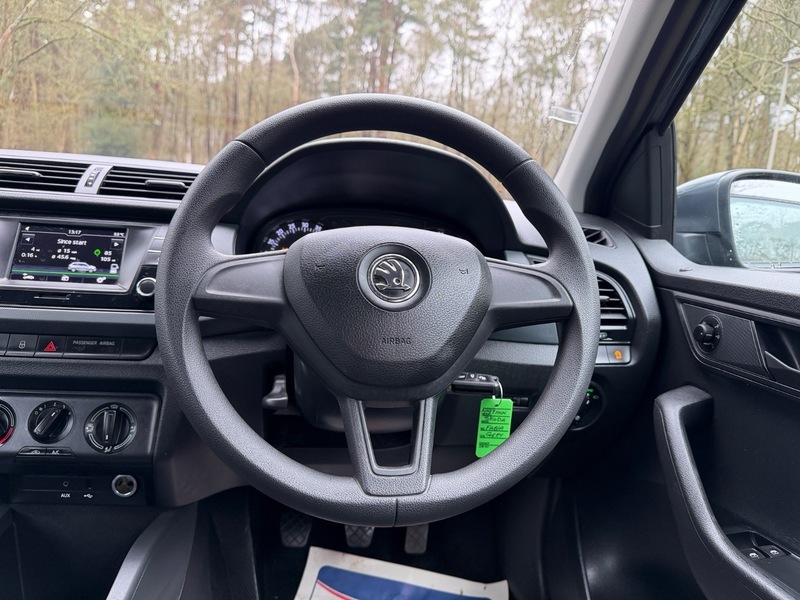Skoda  1.5 Tsi 150Ps Se Act Dsg Hatchback Black #28