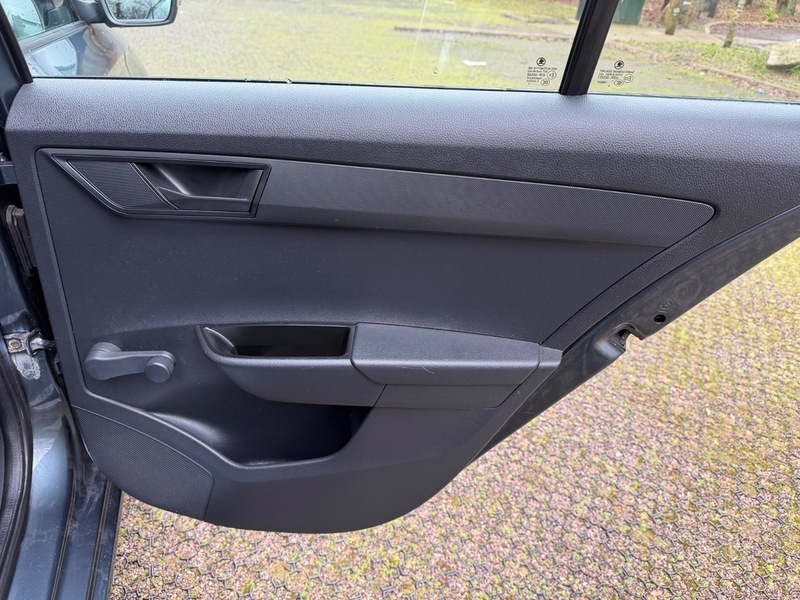Skoda  1.5 Tsi 150Ps Se Act Dsg Hatchback Black #45
