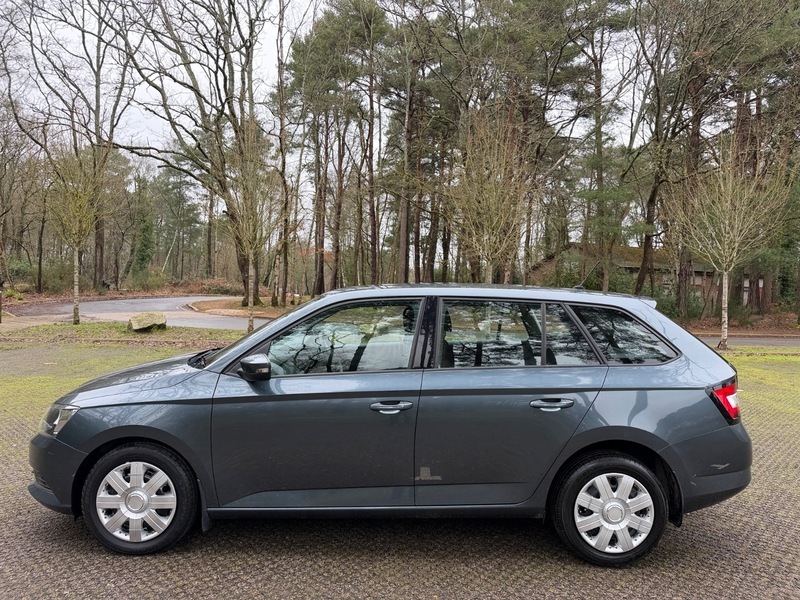 Skoda  1.5 Tsi 150Ps Se Act Dsg Hatchback Black #7