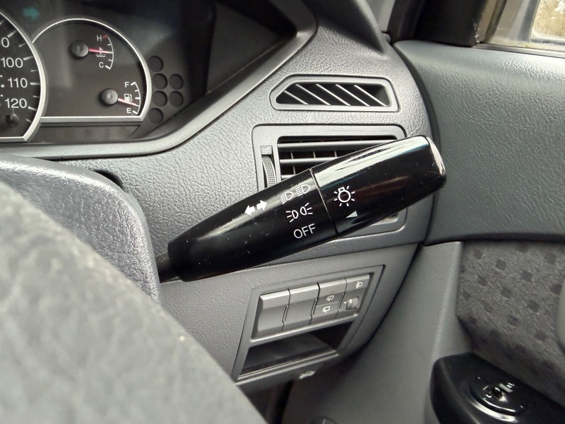 Kia Carens Ls Crdi Blue #26