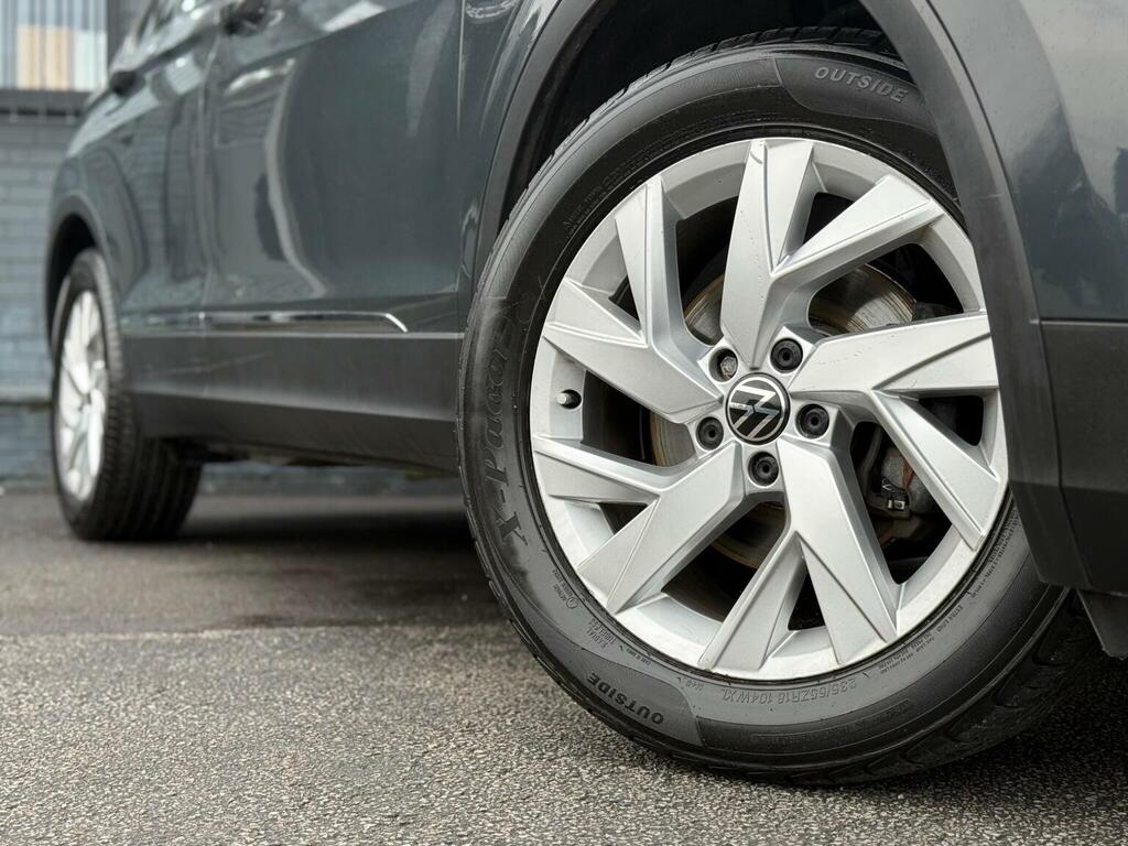 Volkswagen Tiguan Suv 1.5 Tsi Life Euro 6 Ss 202121 GD21JGF Grey #5