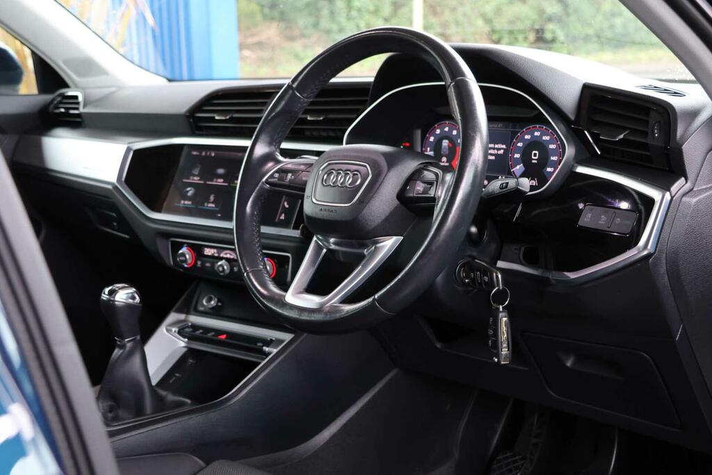 Audi Q3 1.5 Tfsi Cod 35 Sport Euro 6 Ss YC20WWP Blue #4
