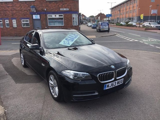 BMW 5 Series Saloon MJ63WUU Black #2