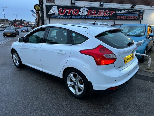 Ford Focus Hatchback SK61PYW White #6