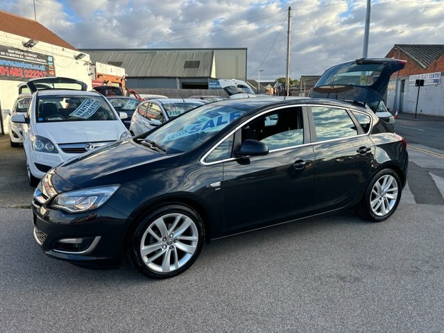 Vauxhall Astra Hatchback BG14BVM Black #5