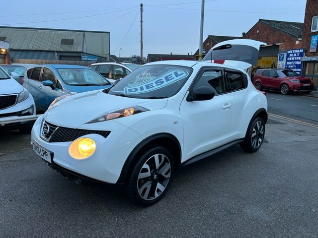 Nissan Juke Suv White