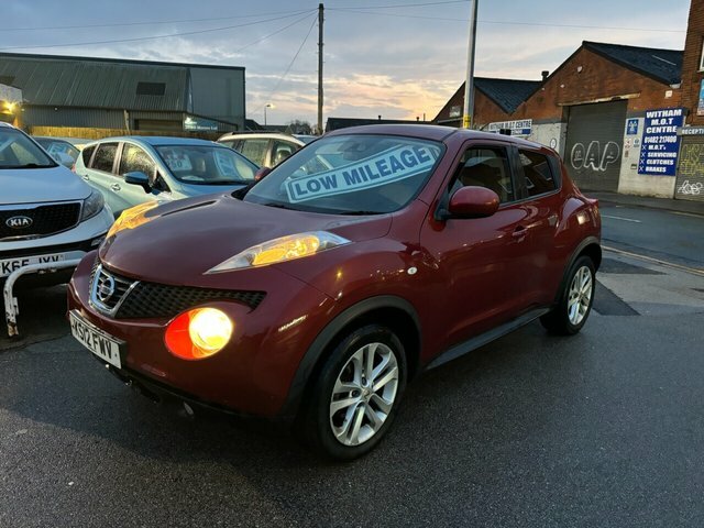 Nissan Juke Suv Red