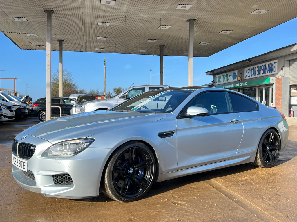 BMW M6 4.4 V8 Coupe Dct Euro 5 Ss 560 Ps Blue