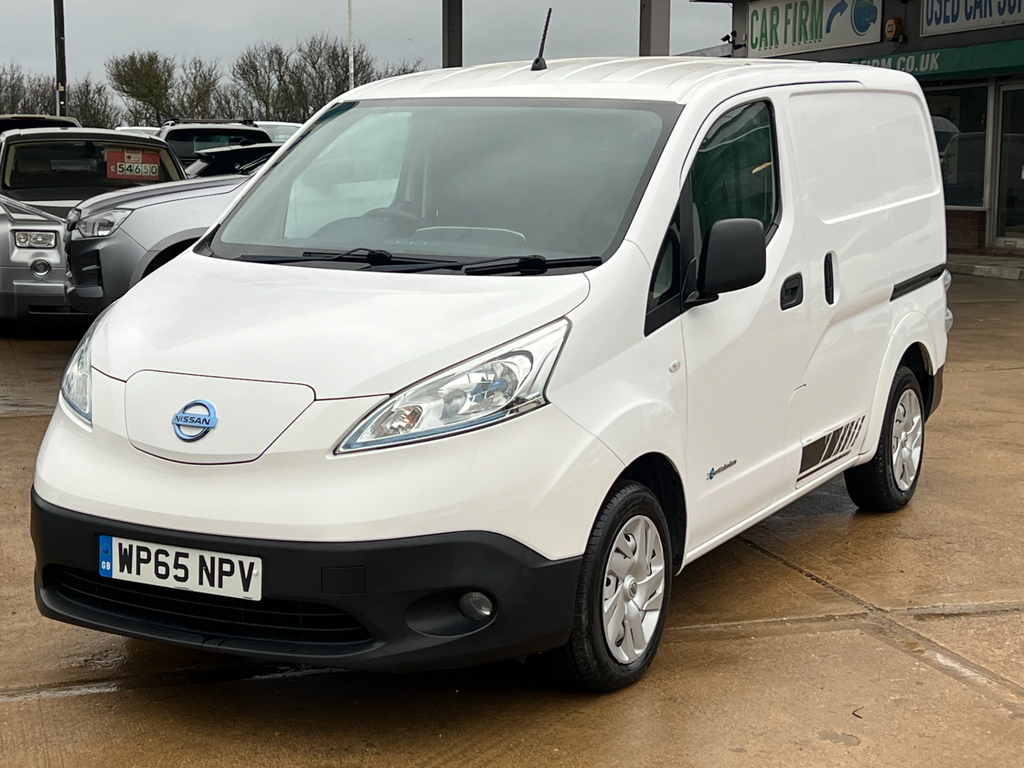Nissan e-NV200 Acenta Panel Van Swb Rapid 10 White
