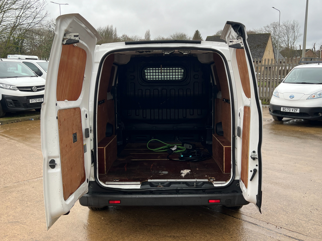 Nissan e-NV200 Acenta Panel Van Swb Rapid 10 White #4