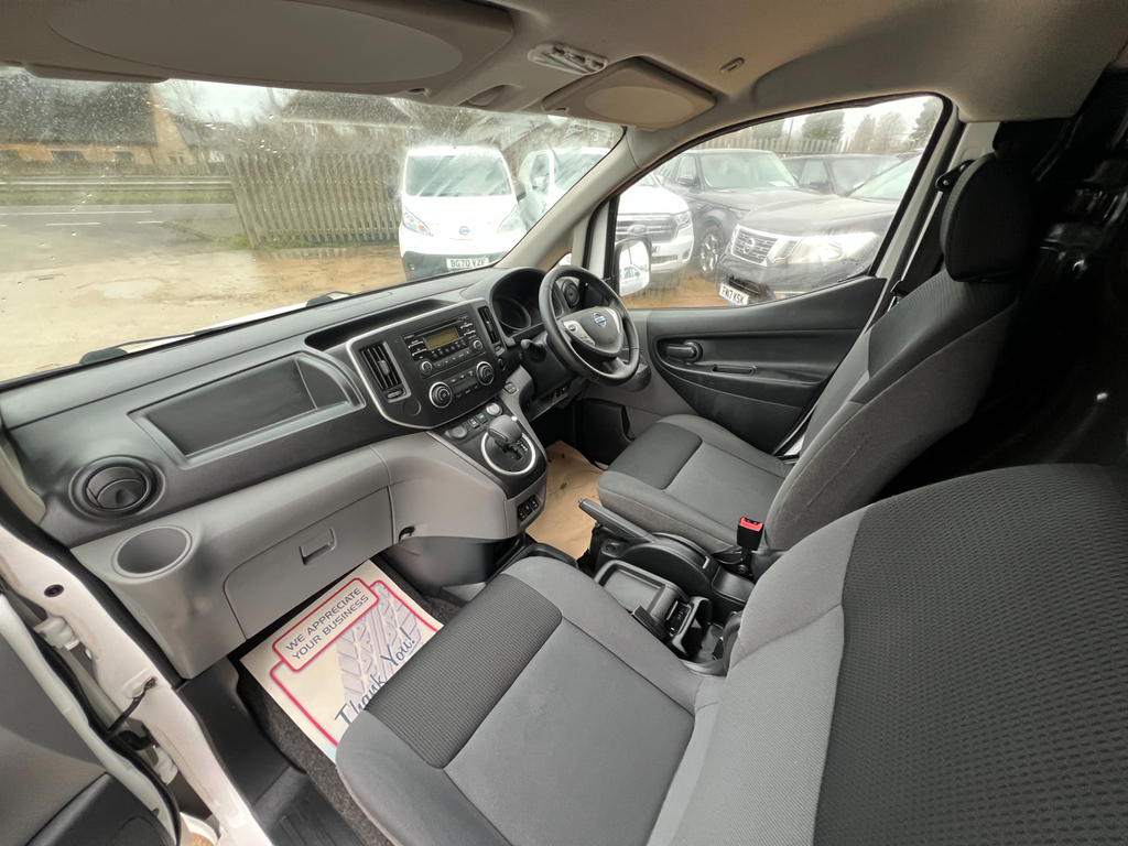 Nissan e-NV200 Acenta Panel Van Swb Rapid 10 White #3