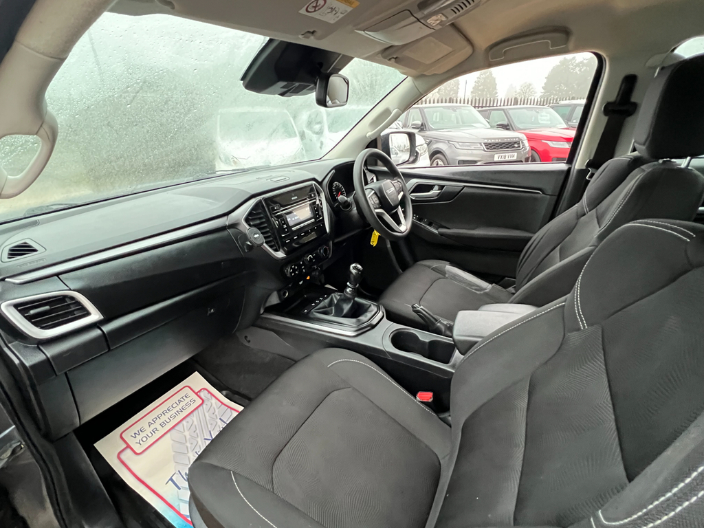 Isuzu D-Max 1.9 Td Dl20 Pickup Double Cab 4W MV71DNO Grey #4