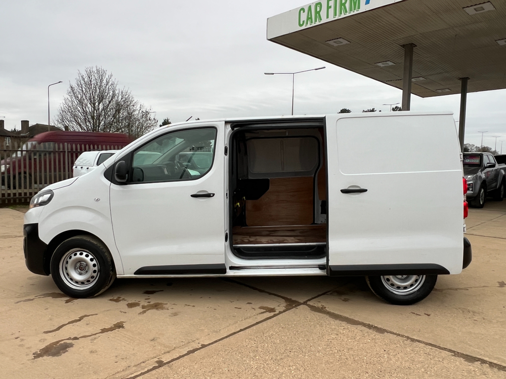 Citroen Dispatch 2.0 Bluehdi 1400 Enterprise Pro M Panel Van 6Dr Di AV72ZHA White #4