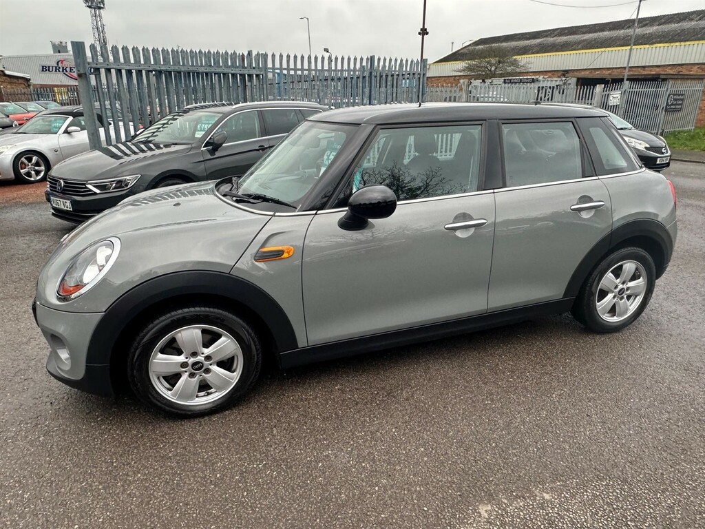 Mini Hatch 1.5 Cooper Euro 6 Ss Grey
