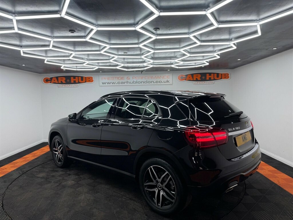 Mercedes-Benz GLA Class 1.6 Urban Edition 7G-dct Euro 6 Ss KE19UWK Black #3