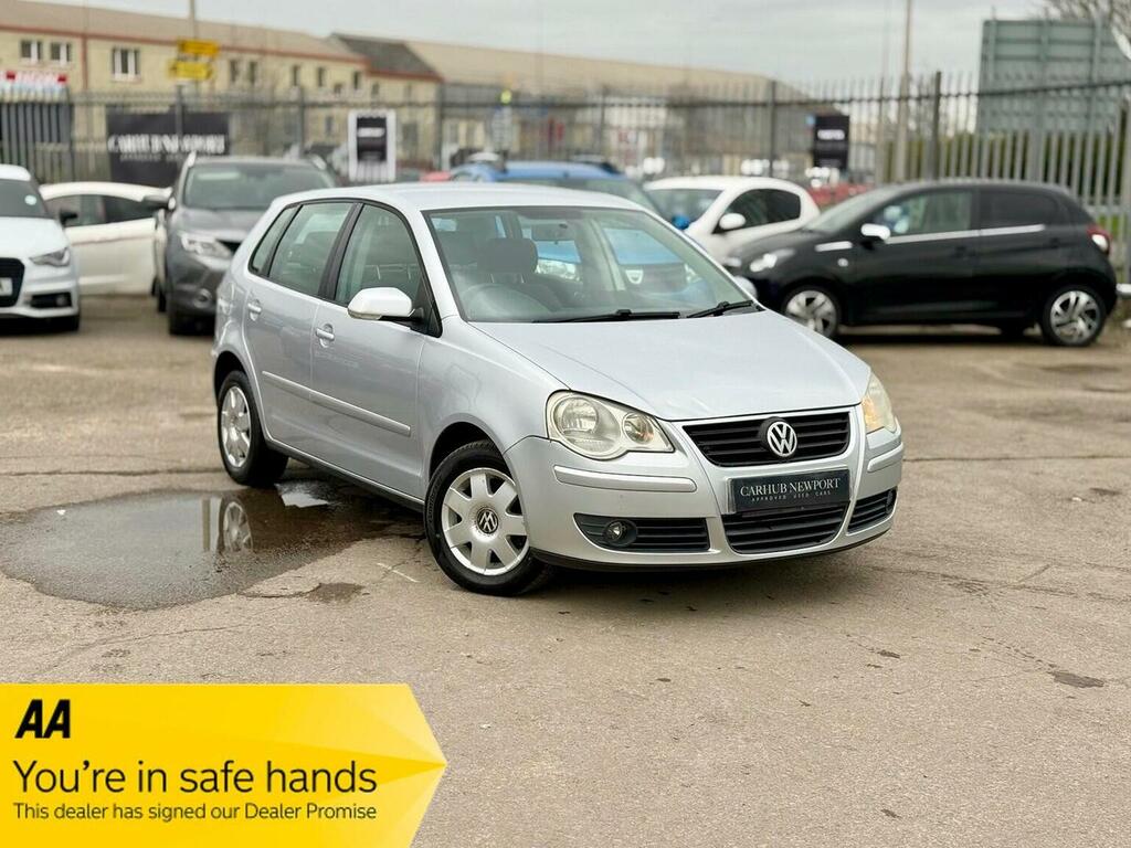 Volkswagen Polo Hatchback 1.4 S 200555 Silver