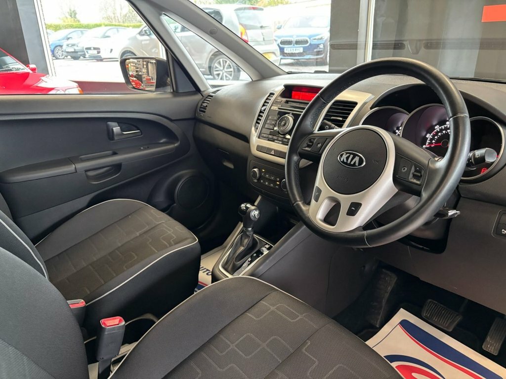 Kia Venga 1.6L 2 Red #2