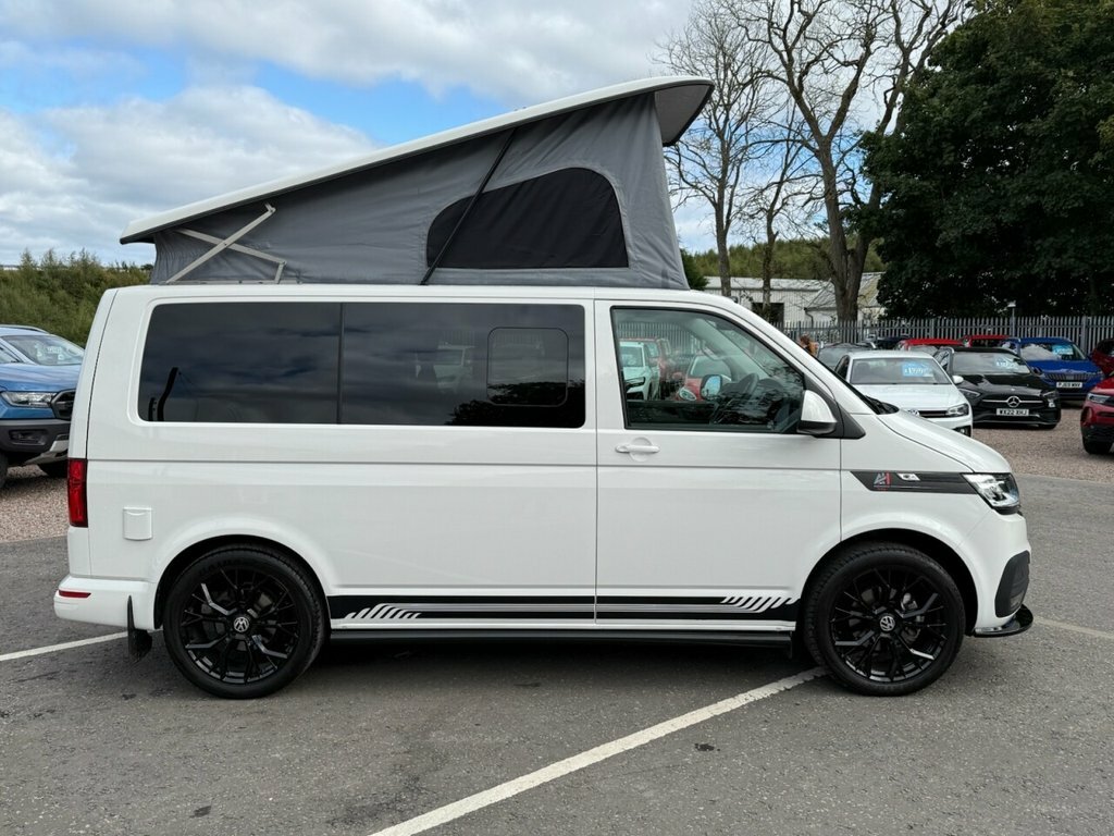 Volkswagen 2L Highline WD23XOF White #4