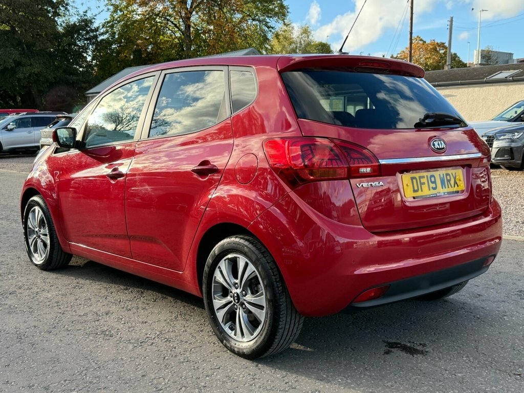 Kia Venga 1.6L 3 Red #6