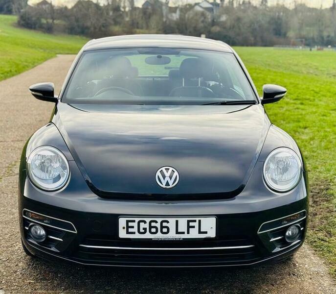 Volkswagen Beetle Design Tsi Bluemotion Technology EG66LFL Black #2