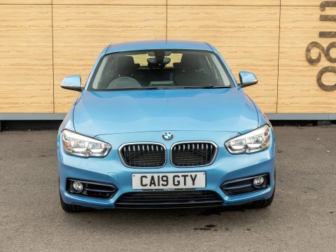BMW 1 Series Hatchback CA19GTY Blue #5