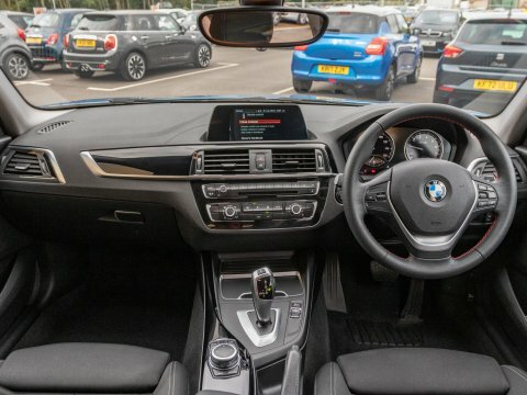 BMW 1 Series Hatchback CA19GTY Blue #3