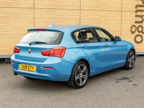 BMW 1 Series Hatchback CA19GTY Blue #2