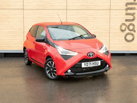 Toyota Aygo Hatchback Red
