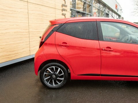 Toyota Aygo Hatchback YD71HSU Red #5