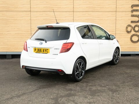 Toyota Yaris Hatchback PJ66AYC White #2