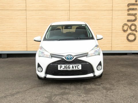 Toyota Yaris Hatchback PJ66AYC White #5