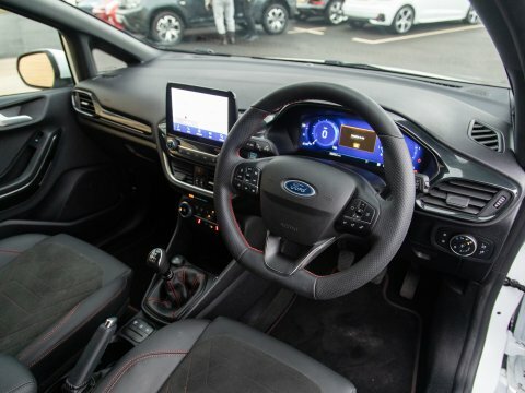 Ford Fiesta Hatchback OW72LSN White #4
