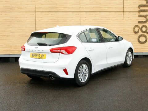 Ford Focus Hatchback WP19SJY White #2