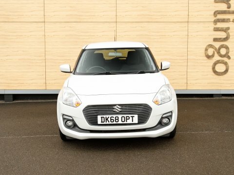 Suzuki Swift Hatchback DK68OPT White #5