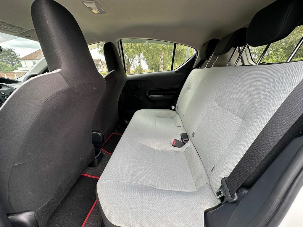 Toyota Aqua 1.5 Hybrid S Grey #28