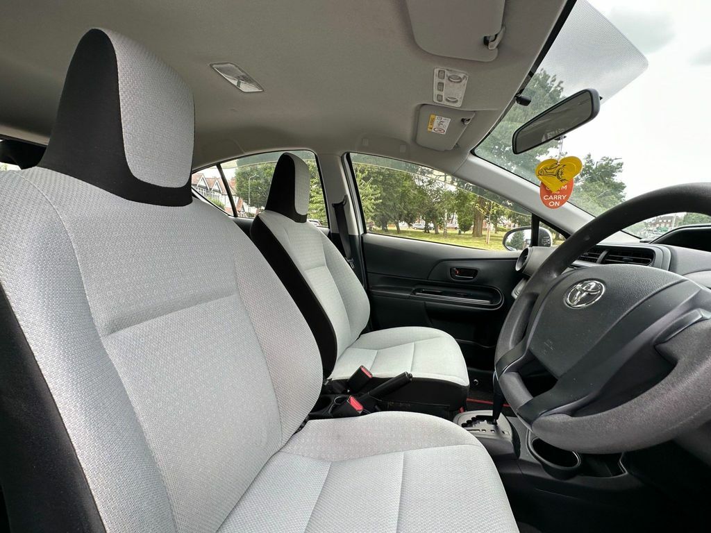 Toyota Aqua 1.5 Hybrid S Grey #24