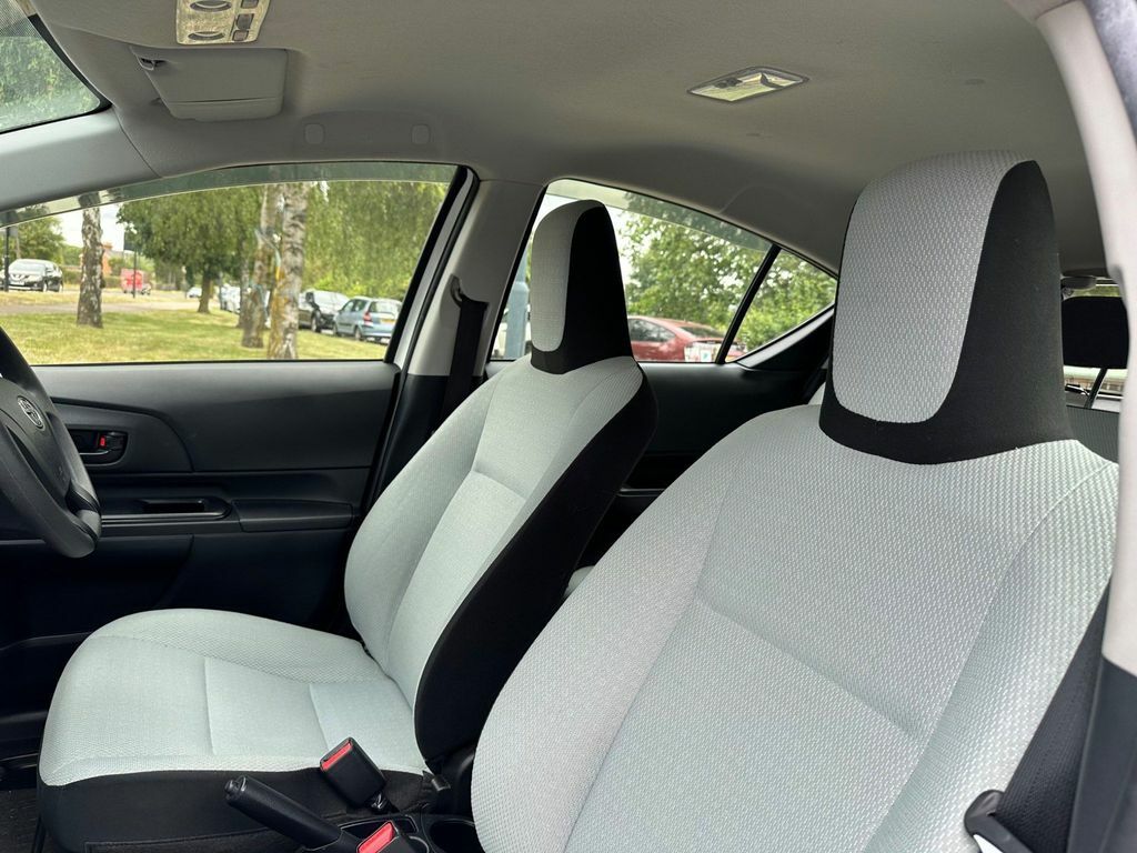 Toyota Aqua 1.5 Hybrid S Grey #25