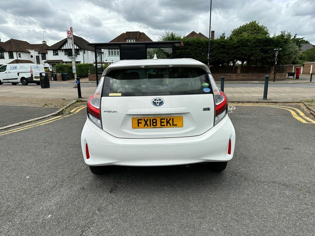 Toyota Aqua 1.5 Hybrid S Grey #15