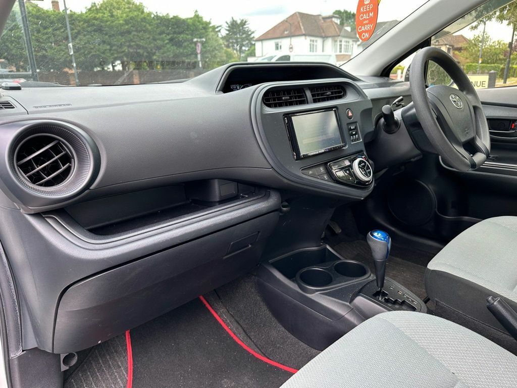 Toyota Aqua 1.5 Hybrid S Grey #26