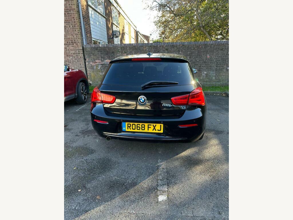 BMW 1 Series 1.5 118I Sport Euro 6 S S R068FXJ Black #5