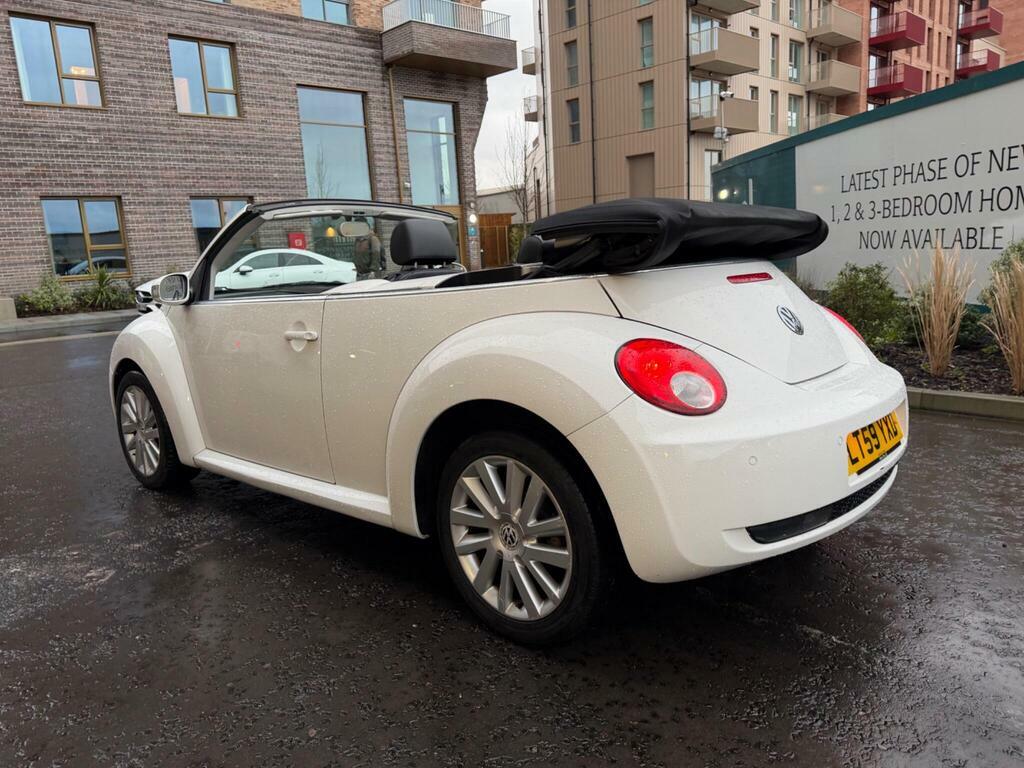 Volkswagen Beetle 2.0 S Cabriolet Euro 4 White #2
