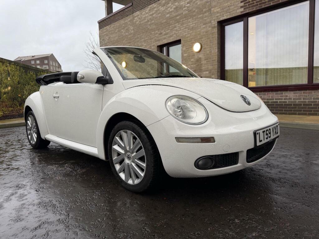 Volkswagen Beetle 2.0 S Cabriolet Euro 4 White